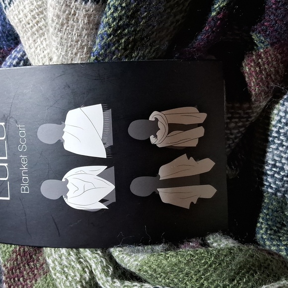 🆕️ Lulu acrylic blanket scarf - Picture 3 of 4
